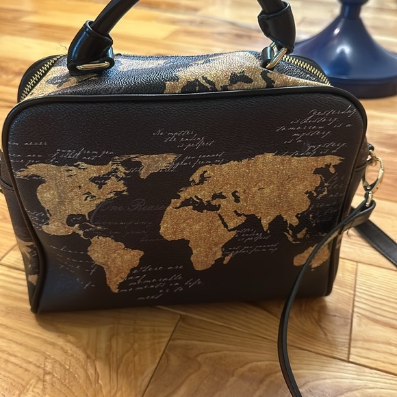 Globe Print Crossbody Purse - Picture 9 of 9